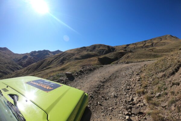 Aventura Jeeping Header